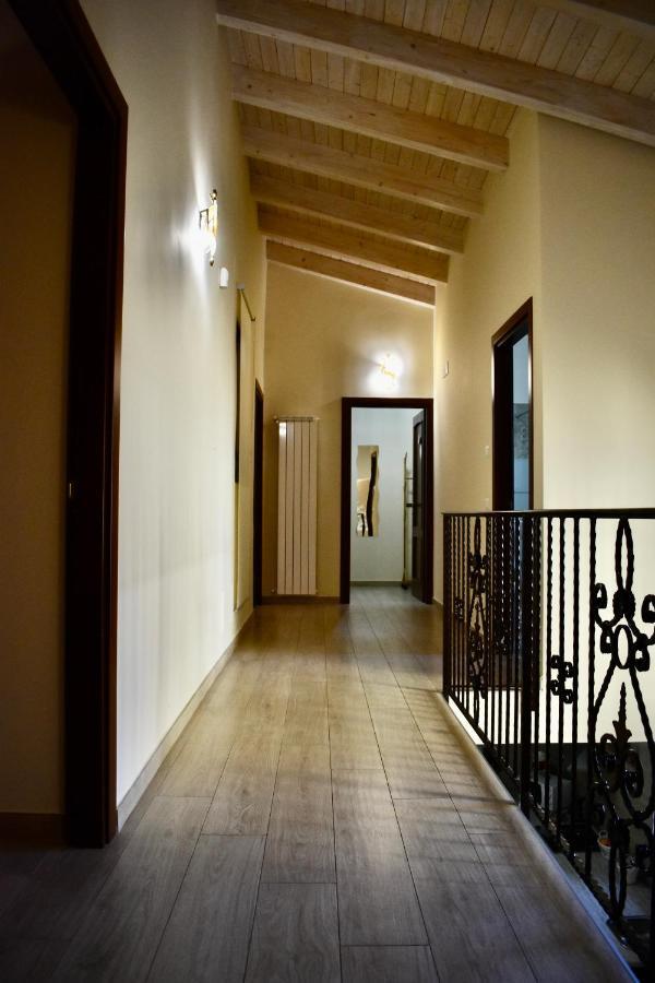 Dimora Normanna Bed & Breakfast Aversa Exterior photo